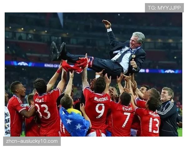 拜仁成唯一三冠王希望：德甲领先12分，德国杯进四强，欧冠冲冠